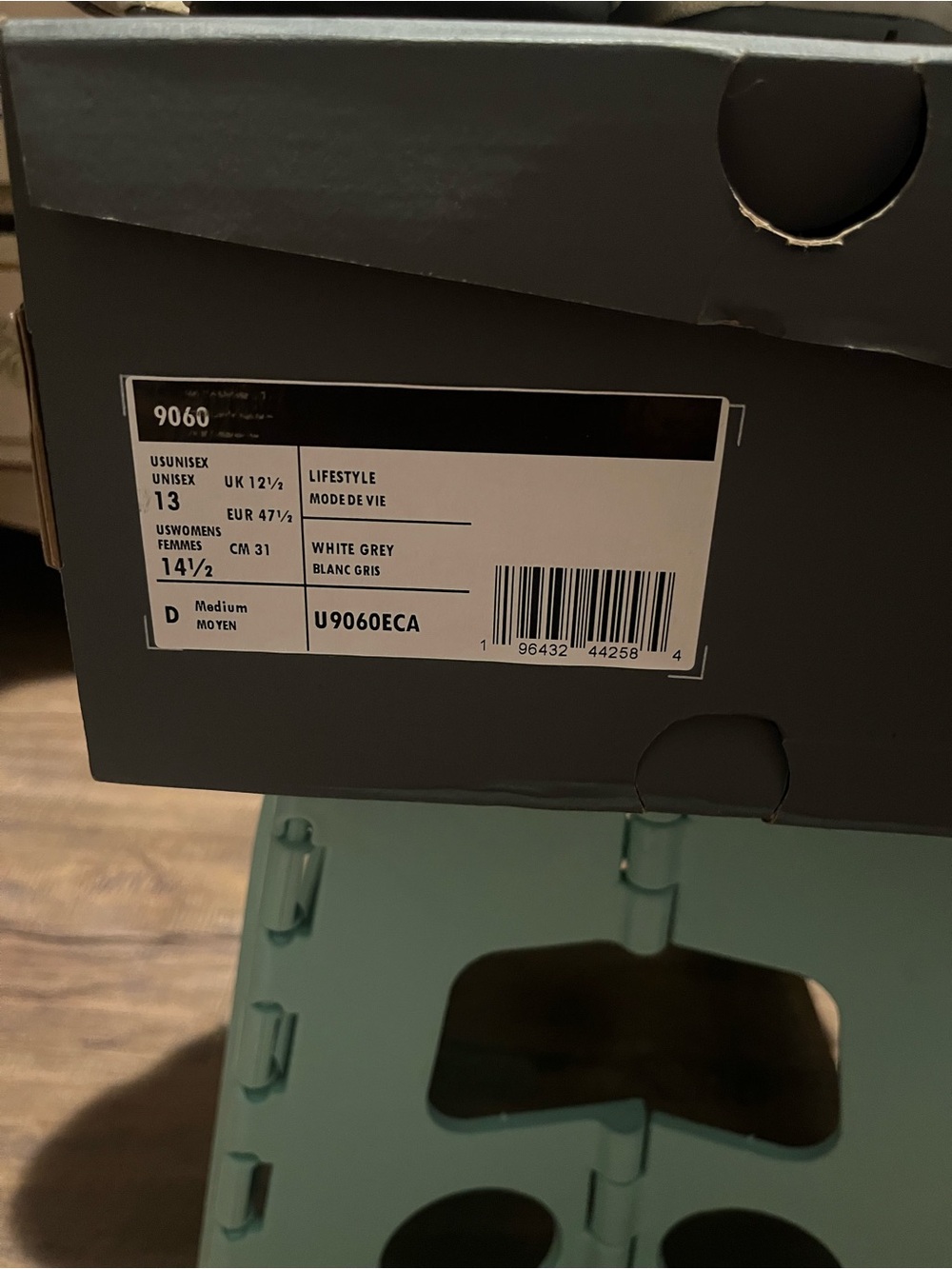 New Balance 9060 - Picture 3 of 5